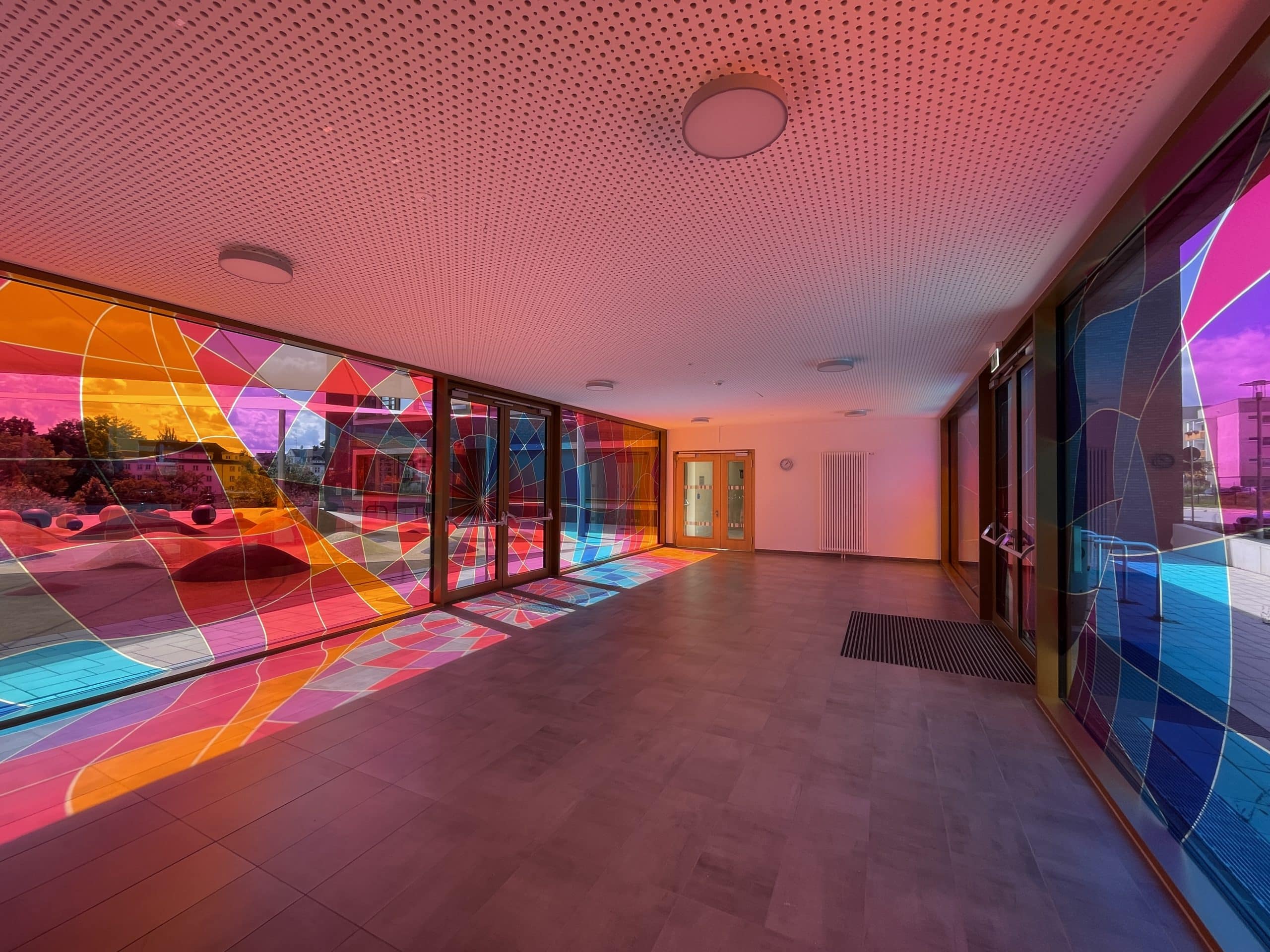 202512_kunstambau_glasballon4